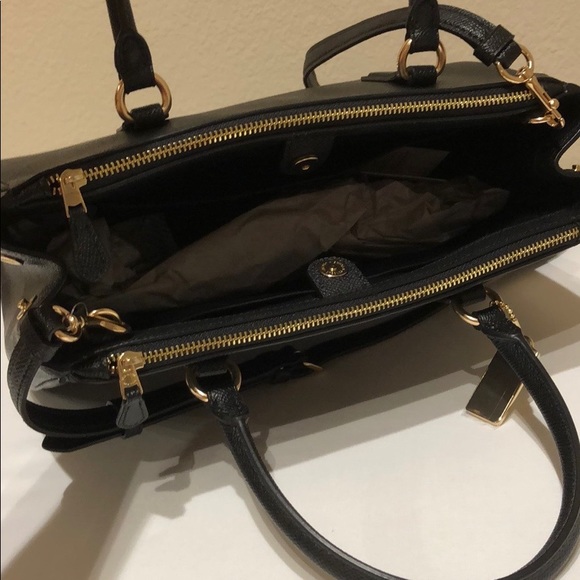 ❤️👜NWT Coach tote❤️ - Picture 4 of 8